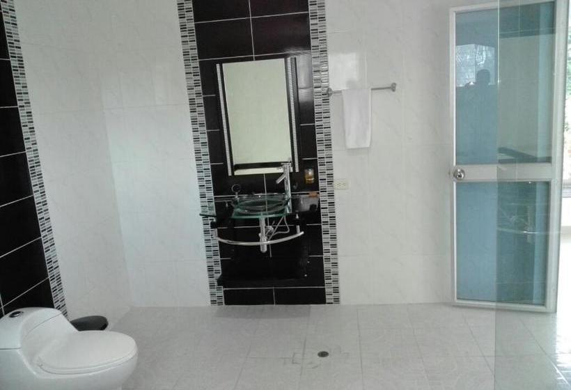 هتل Boutique Ceiba Real