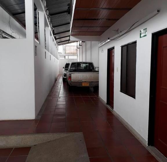 Szálloda Cacique Mena