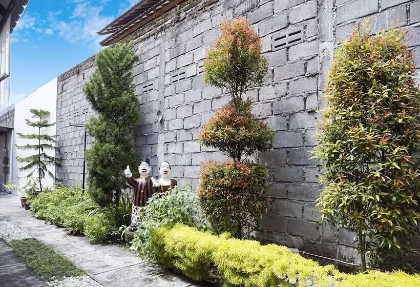 Hotelli Grha Vege Jawi Syariah Mitra Reddoorz