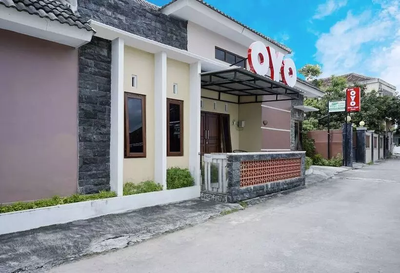 Hotelli Grha Vege Jawi Syariah Mitra Reddoorz