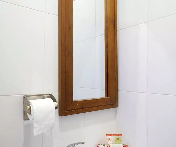 Hotelli Grha Vege Jawi Syariah Mitra Reddoorz