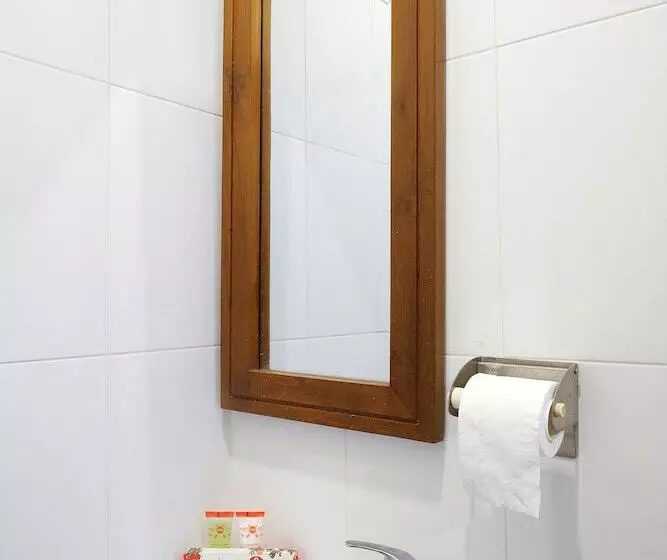 Hotelli Grha Vege Jawi Syariah Mitra Reddoorz