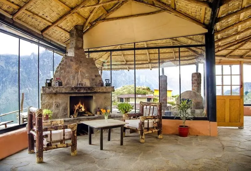 Hotelli La Granja Del Colca