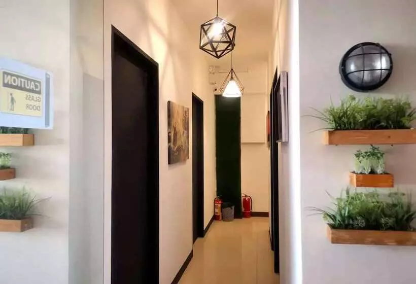ホテル Mactan Cebu Waiting Lounge