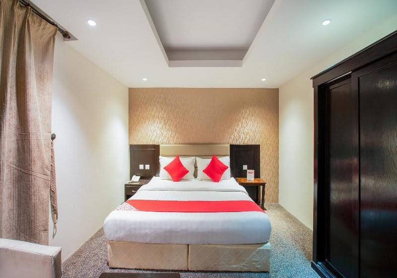 فندق Oyo 200 Majestic Homes