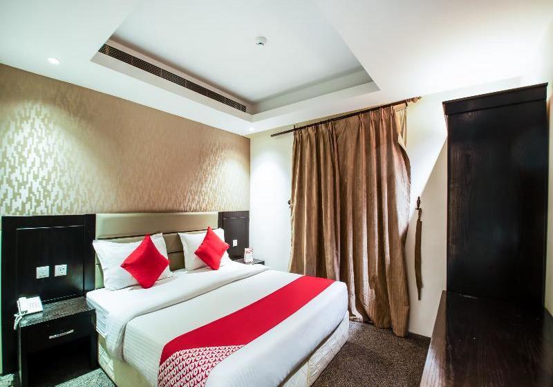 فندق Oyo 200 Majestic Homes