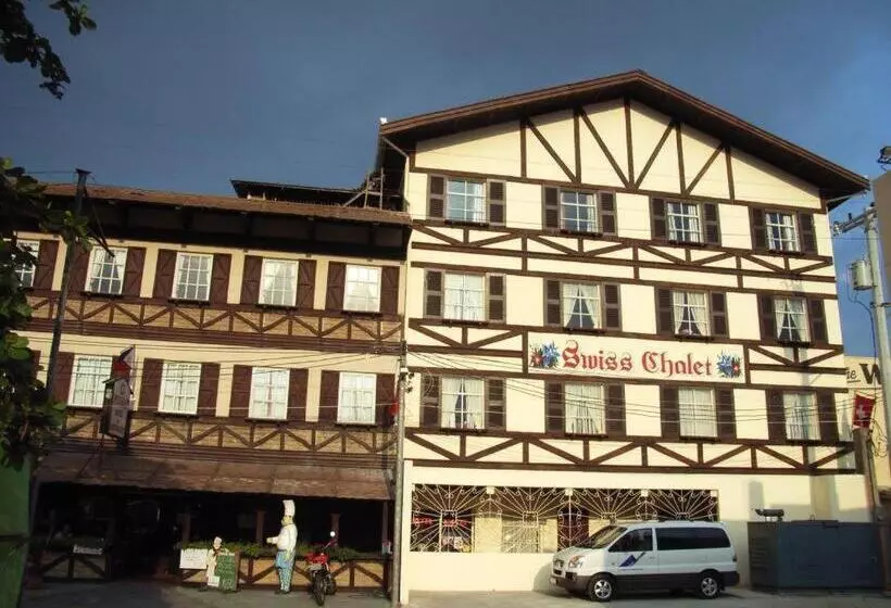 هتل Swiss Chalet