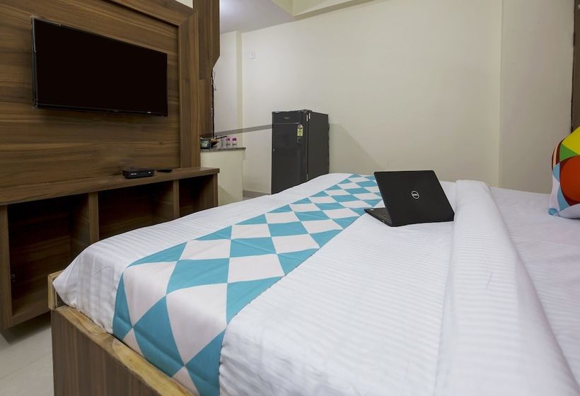 Oyo 39565 Decent Studio Cyber Hub