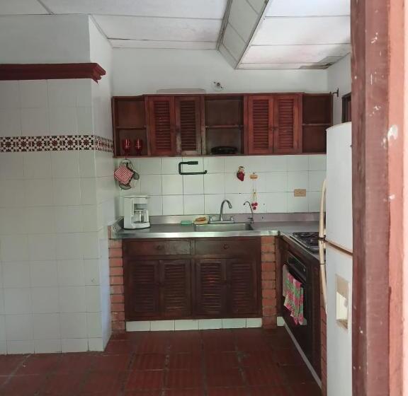 Pension (Hôtel basse catégorie) Hospedaje Eden