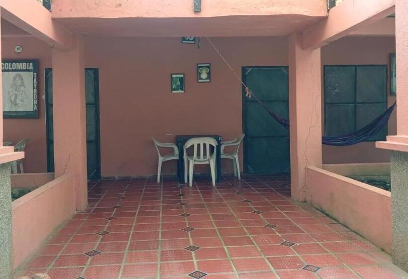 Pension (Hôtel basse catégorie) Hospedaje Eden