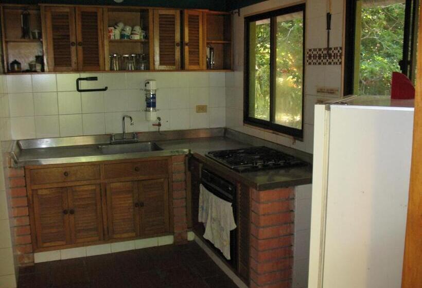 Pension (Hôtel basse catégorie) Hospedaje Eden