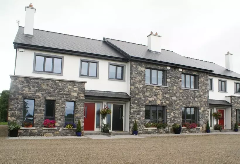 Rafterys Court