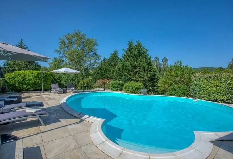Domaine Des Pierres Blanches   B&b