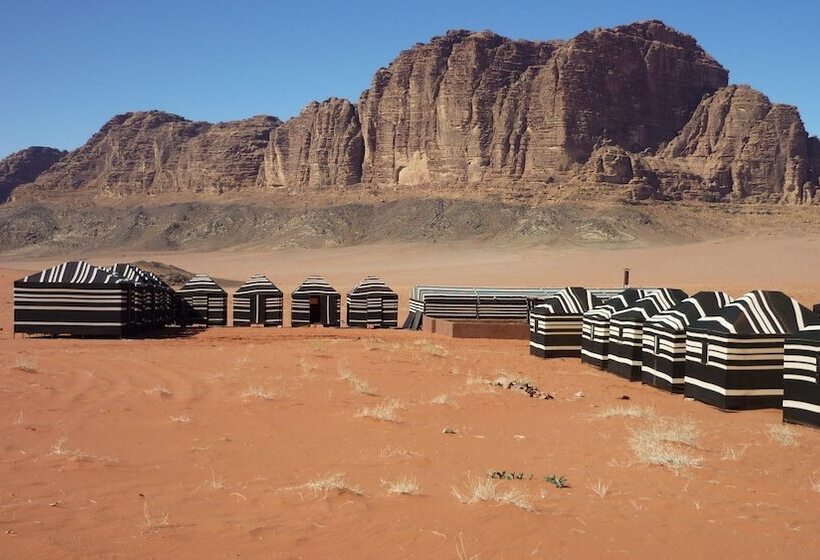 هتل Desert Moon Camp