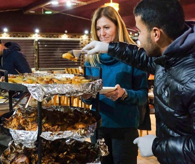 هتل Desert Moon Camp