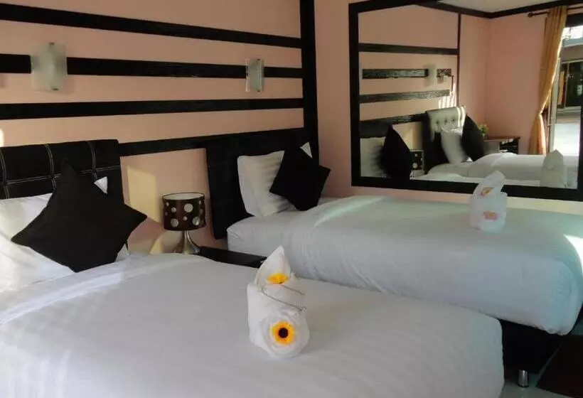 هتل Love You Resort