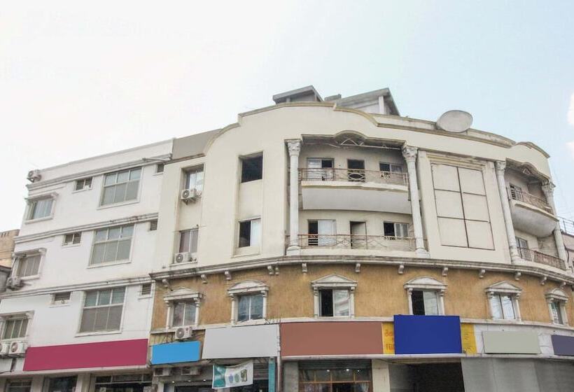 בית מלון כפרי Saba Service Apartments By Oyo Rooms