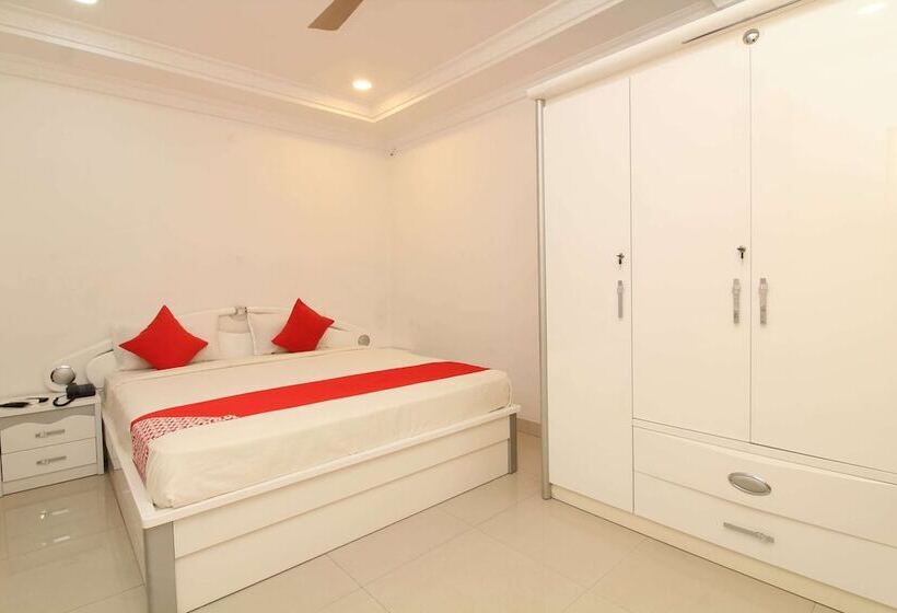 בית מלון כפרי Saba Service Apartments By Oyo Rooms