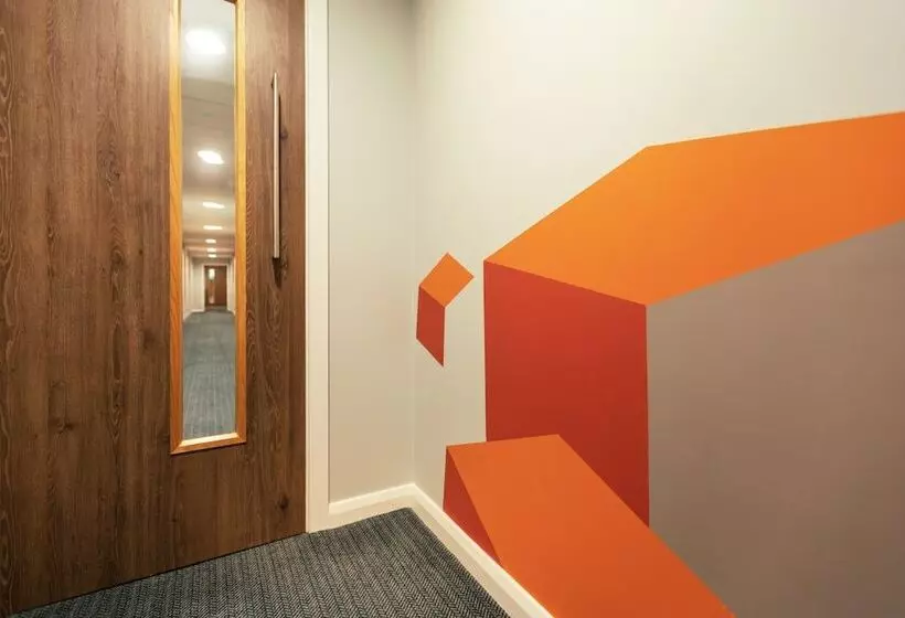 هتل Holiday Inn   The Niu, Loom Manchester North By Ihg