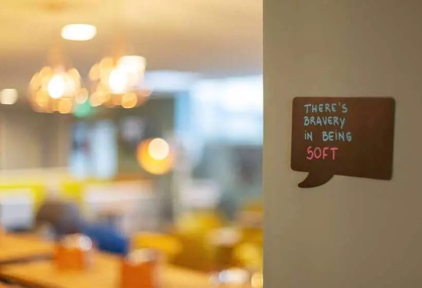 هتل Holiday Inn   The Niu, Loom Manchester North By Ihg