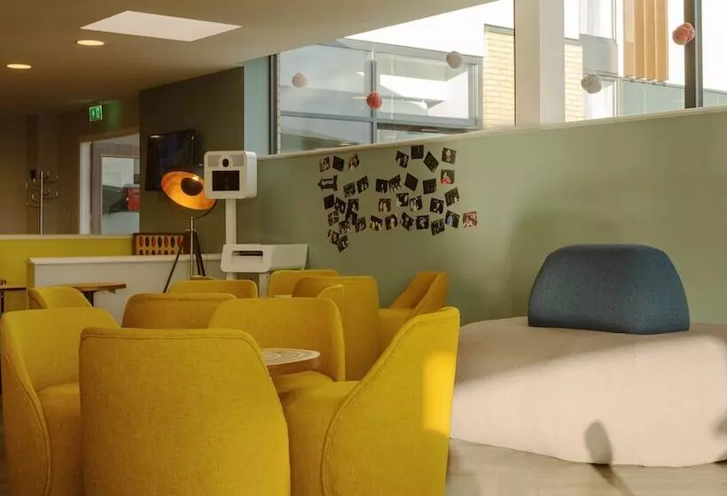 هتل Holiday Inn   The Niu, Loom Manchester North By Ihg