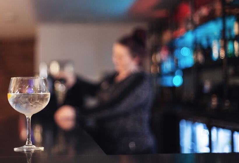 בית מלון כפרי Holiday Inn The Niu, Loom Manchester North By Ihg