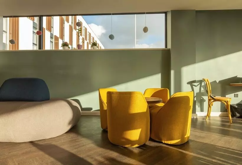هتل Holiday Inn   The Niu, Loom Manchester North By Ihg
