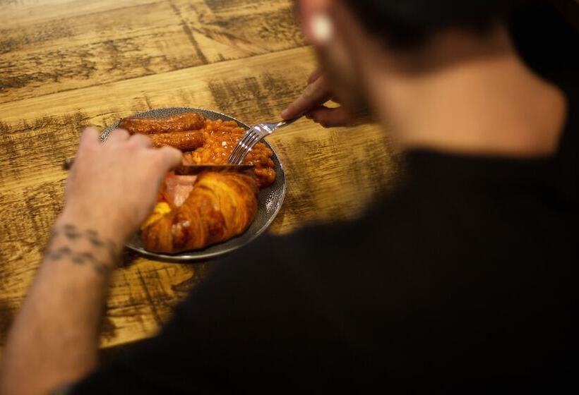 בית מלון כפרי Holiday Inn The Niu, Loom Manchester North By Ihg