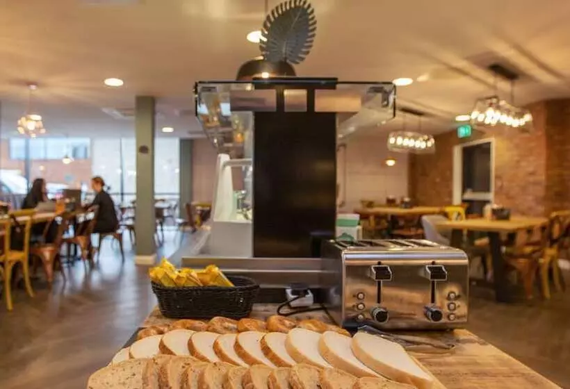 هتل Holiday Inn   The Niu, Loom Manchester North By Ihg