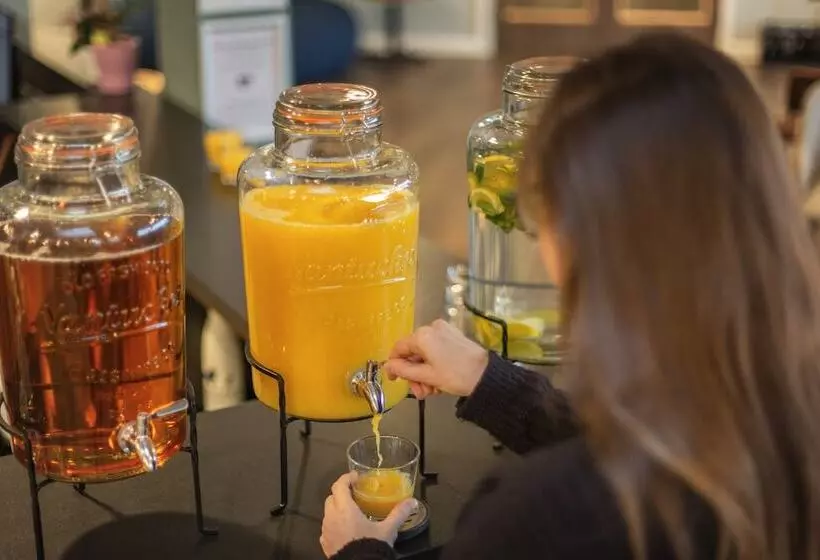 هتل Holiday Inn   The Niu, Loom Manchester North By Ihg
