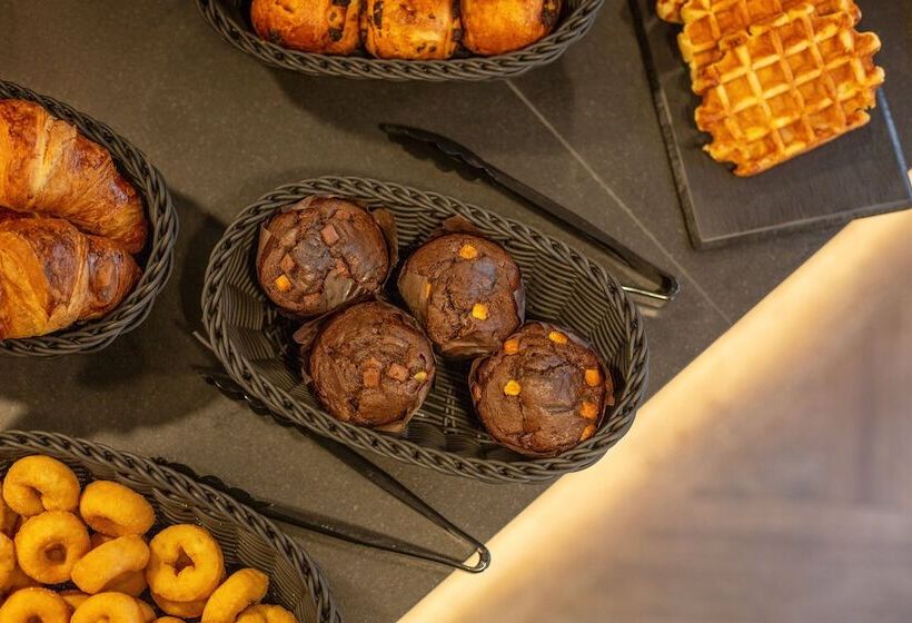 בית מלון כפרי Holiday Inn The Niu, Loom Manchester North By Ihg