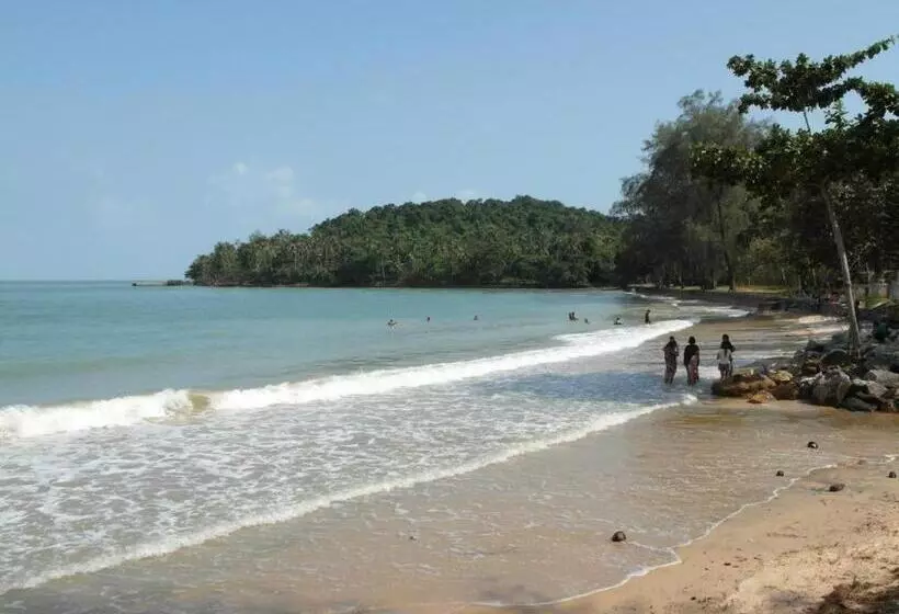 Hotelli Thipburee Resort