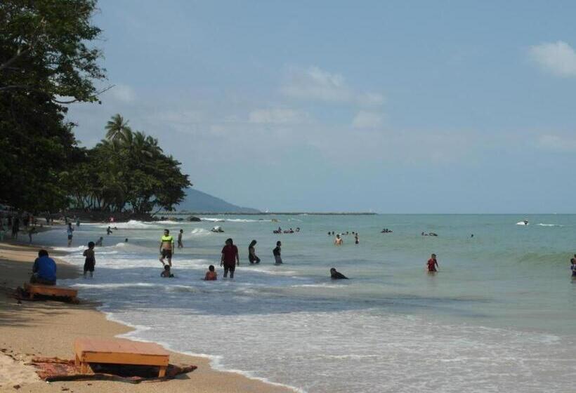 ホテル Thipburee Resort