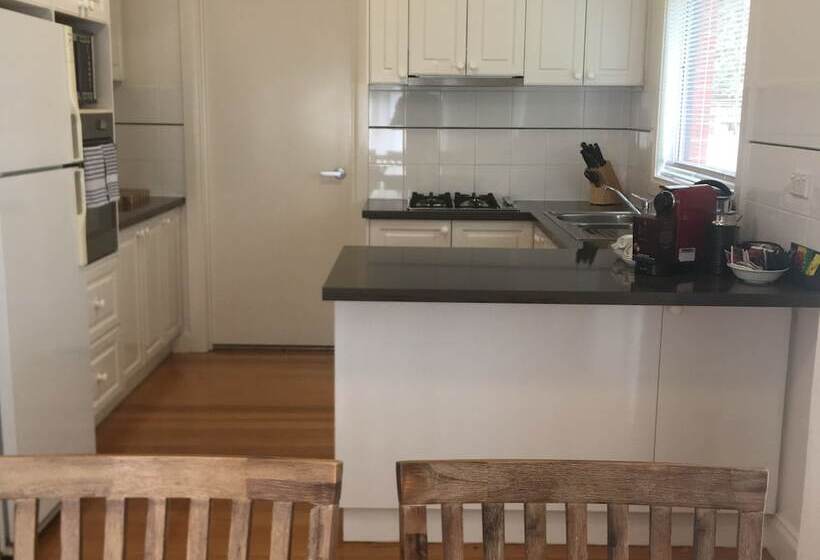 Kimberley Gardens Serviced Villas