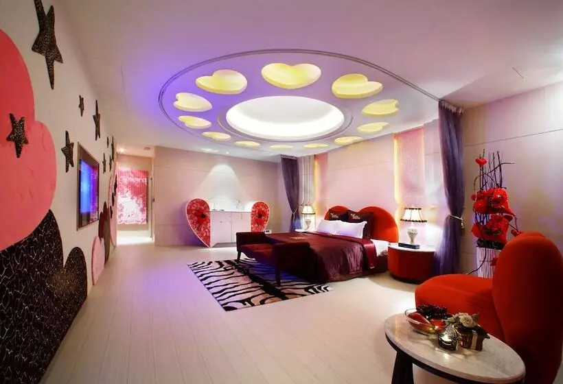Young Motel