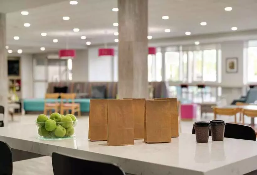 ホテル Home2 Suites By Hilton Norfolk Airport