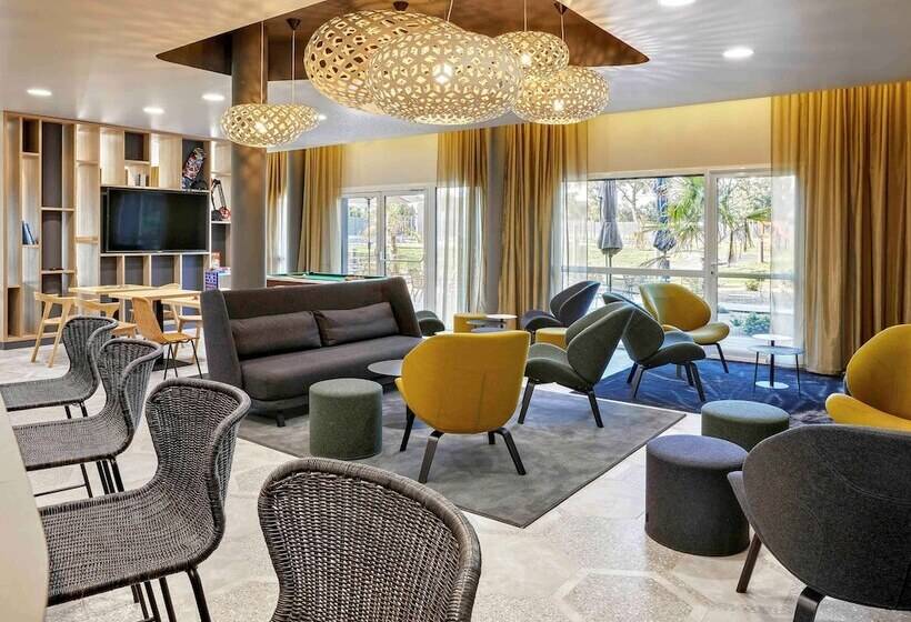 Aparthotel & Spa Adagio Vannes