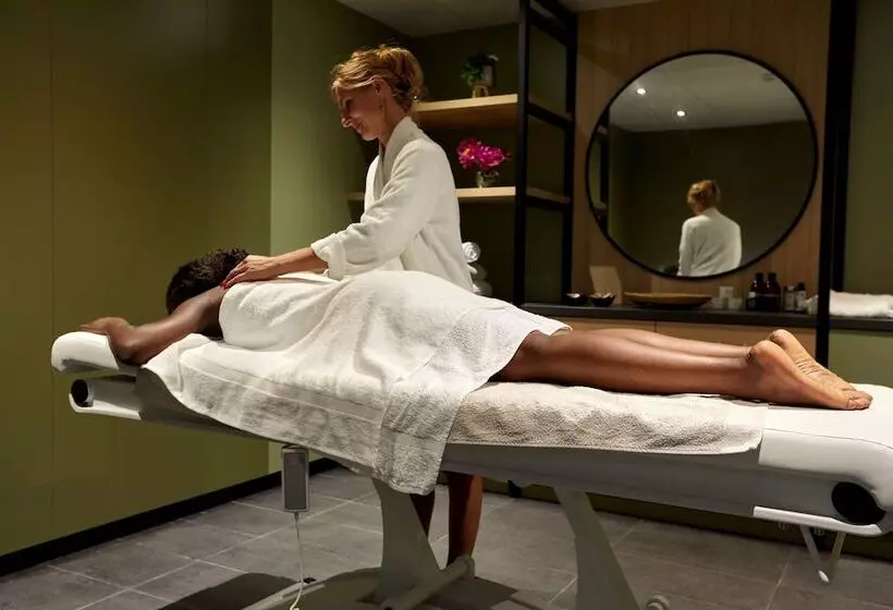 Aparthotel & Spa Adagio Vannes