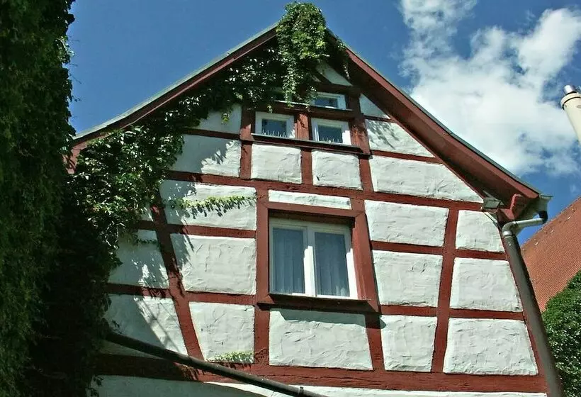 Hotelli Gasthof Goldener Adler