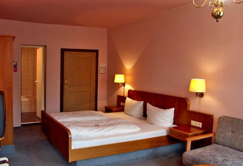 Отель Gasthof Goldener Adler