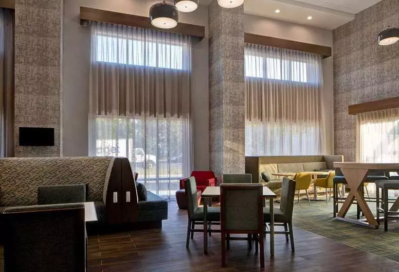 Hotelli Hampton Inn & Suites Deptford