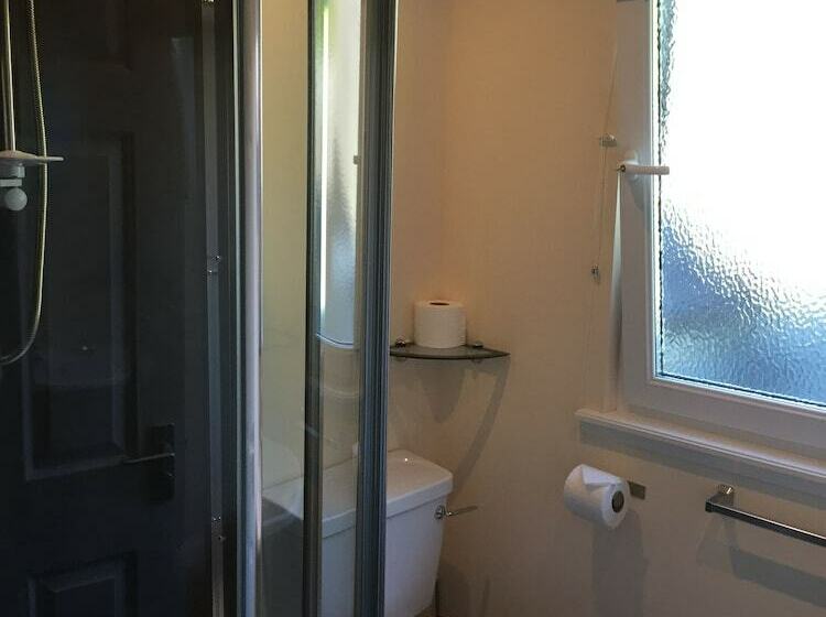 تختخواب و صبحانه The Shandwick Inn