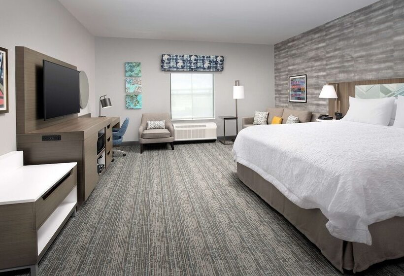 בית מלון כפרי Hampton Inn Boston Logan Airport Chelsea