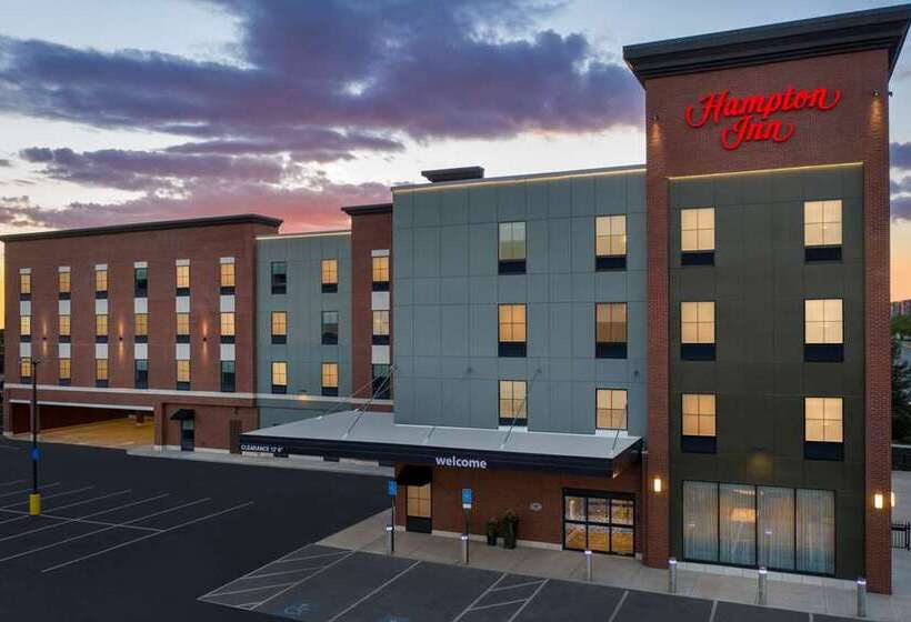 בית מלון כפרי Hampton Inn Boston Logan Airport Chelsea