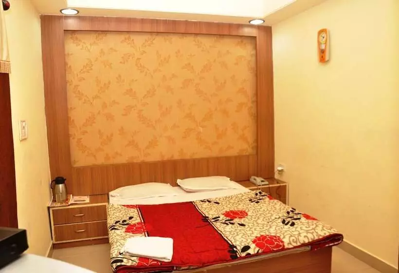 ホテル Sudarshan Palace