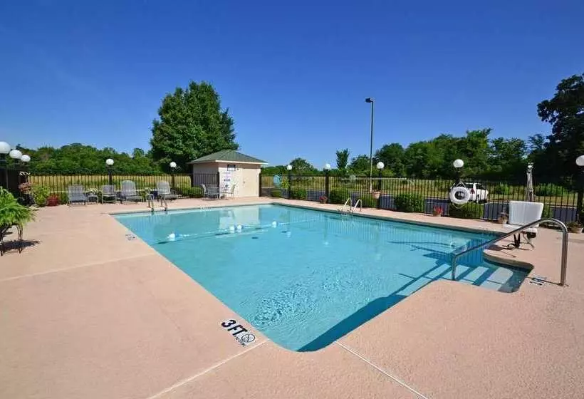 فندق Best Western Big Spring Lodge