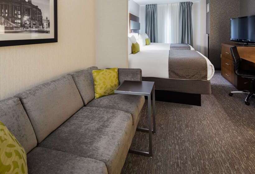 هتل Best Western Plus Boston