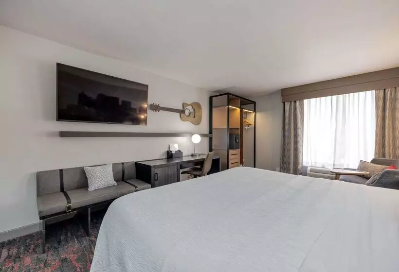 בית מלון כפרי Best Western Downtown Plus Music Row