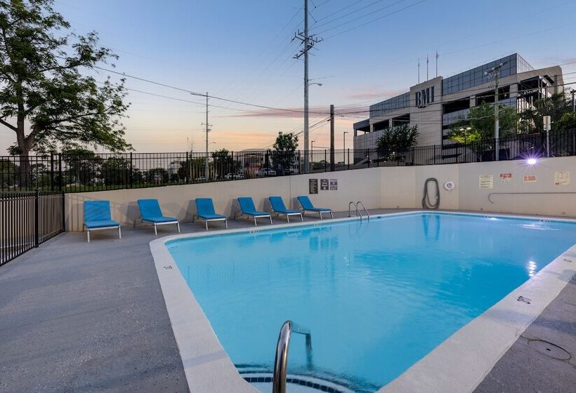 هتل Best Western Downtown Plus Music Row