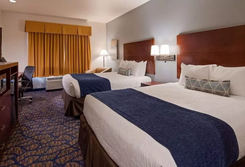 酒店 Best Western Plus Villa Del Lago Inn Patterson